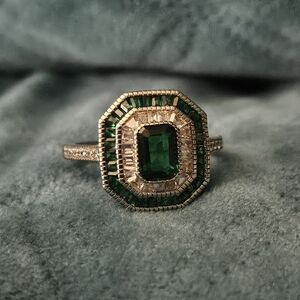 Elegant Emerald Sterling Silver Ring